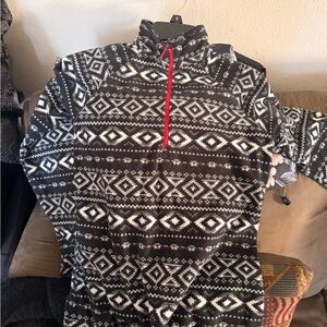 Black and White Geometric Pullover